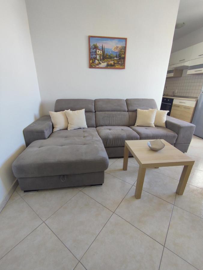 Three Lions Apartment Pula Exterior photo